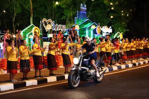 BIB: 
                            <button type="button" onclick="openModal(24167297)" class="btn btn-primary btn-sm float-right btn-popup" data-toggle="modal" data-target=".modal-high-quality">
                        <i class="fas fa-shopping-cart"></i> Add to Cart
                    </button>
                                            <button type="button" onclick="isThisMe(24167297, true)" class="btn btn-success btn-sm float-right btn-popup btn-isme hidden" data-toggle="tooltip" data-placement="bottom" title="นี่คือรูปของคุณใช่ไหม คลิกที่นี่เพื่อเอาเข้าอัลบั้ม">
                        <i class="fas fa-plus"></i> Add to album
                    </button>
                    <button type="button" onclick="isThisMe(24167297, false)" class="btn btn-warning btn-sm float-right btn-popup btn-isnotme hidden">
                        <i class="fas fa-ban"></i> Remove from album
                    </button>